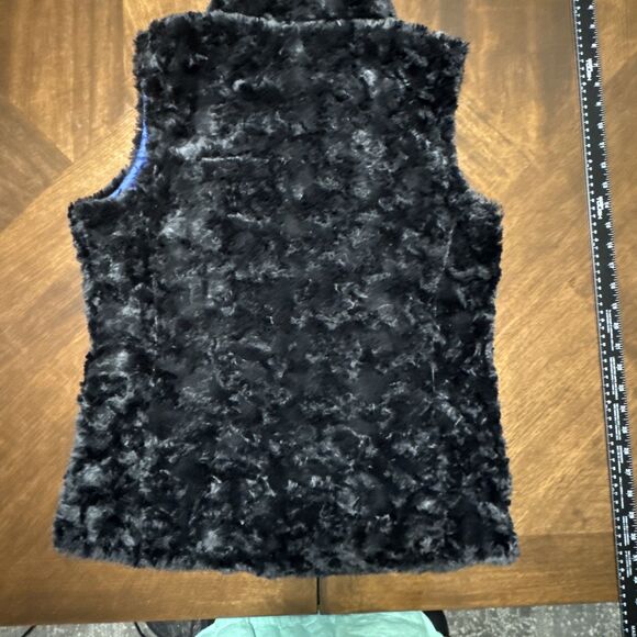 North Face Vest Womens Medium Black Reversible Puffer Teddy Mossbud Jacket Fuzzy - Picture 10 of 10